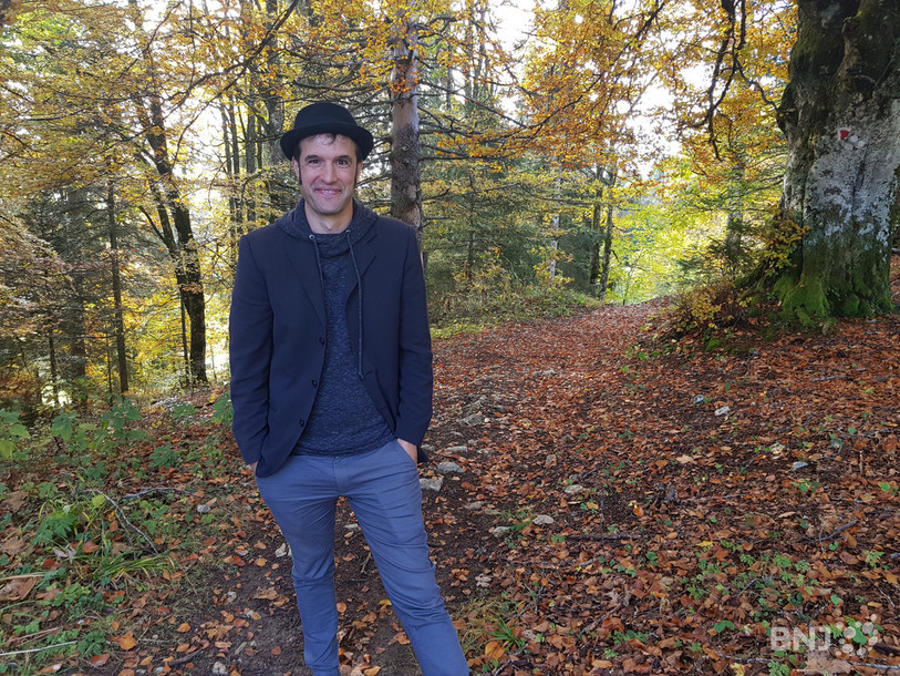 Le photographe neuchâtelois Guillaume Perret a emmené Armelle en p'tite vadrouille mardi.
