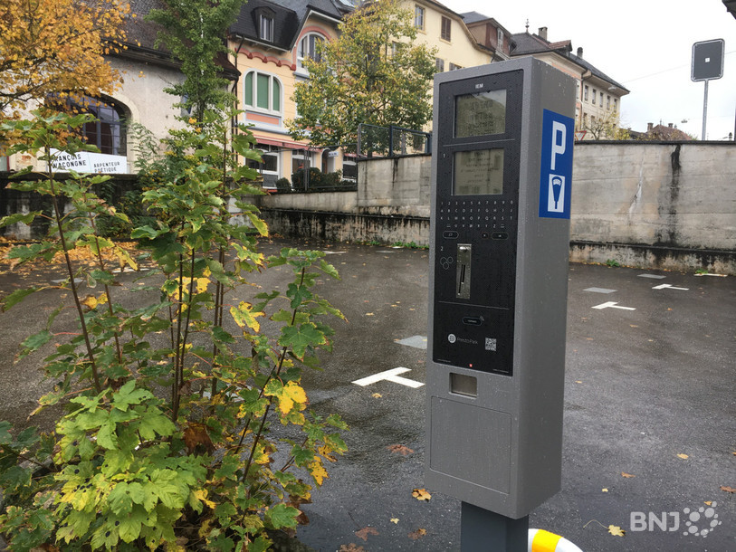 De nouveaux horodateurs, comme celui de la place de stationnement BKW, seront installés mardi et mercredi à Porrentruy.