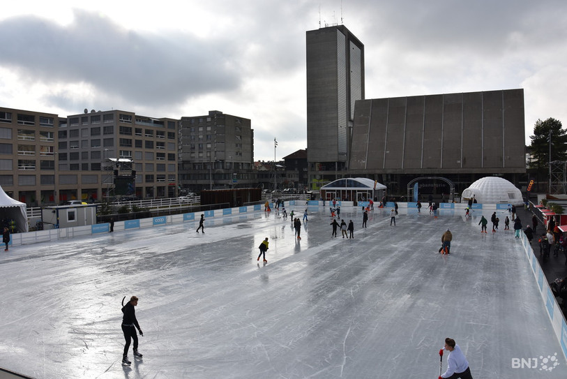Depuis deux hivers, les patineurs profitent d'une glace à ciel ouvert à Bienne.