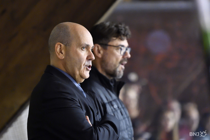 Gary Sheehan et son assistant Vincent Léchenne ont fait des ajustements dans le programme de préparation du HCA. (Photo : archives Georges Henz).