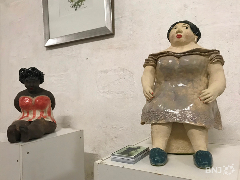 Pour sa 10e édition, Bon pied bon art propose deux expositions collectives. L'occasion de découvrir le travail de la majorité des participants, à l'image des sculptures de Mercedes Corradi présentées à la galerie du Rocher.