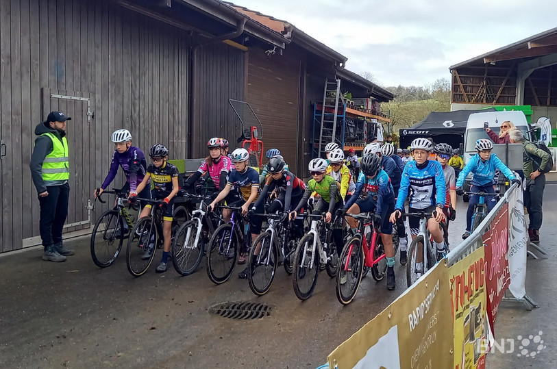 Le Cyclocross des Princes-Evêques a accueilli près de 200 participants.