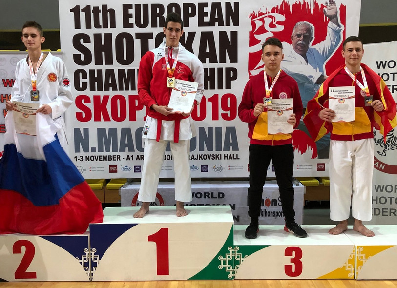 Matias Moreno Domont est sur la plus haute marche du podium. (Photo : Christian Domont)