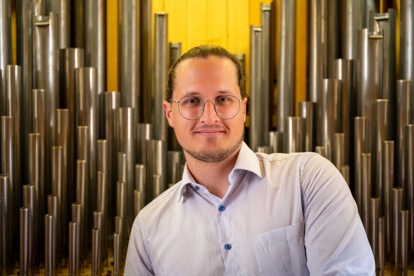 Cyril Julien ne sera plus le titulaire de l'orgue de St-Marcel à Delémont. (Photo : Zoël Fernand).