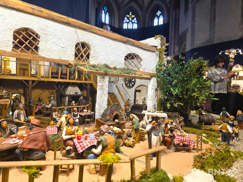 Les détails sont parfois si vrais qu'ils donnent le sentiment de découvrir un village animé lorsqu'on visite la crèche aux 5 sens.