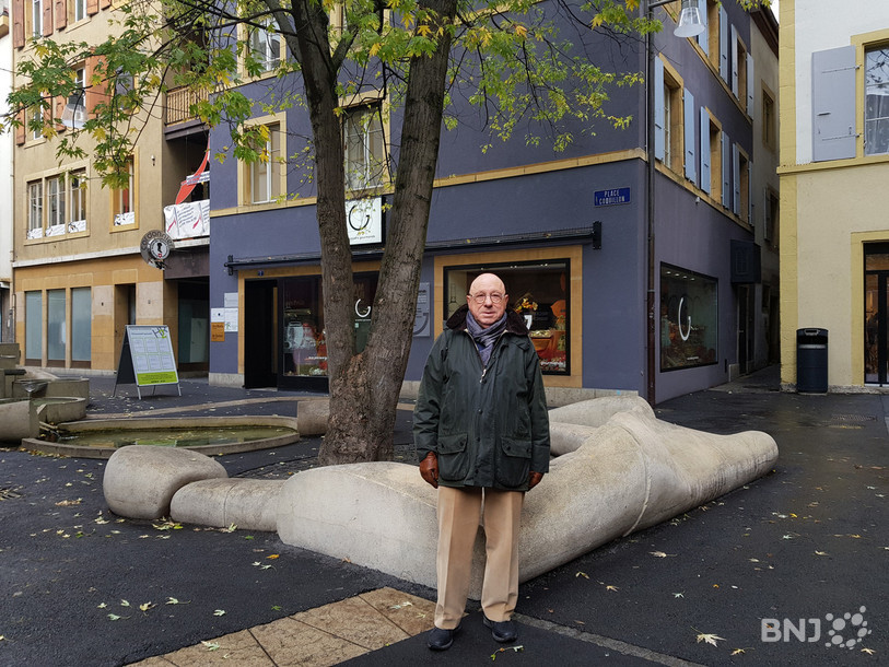 L'ancien conseiller communal PLR qui est à la base du projet de zone piétonne au centre-ville de Neuchâtel a emmené Armelle en p'tite vadrouille mardi.