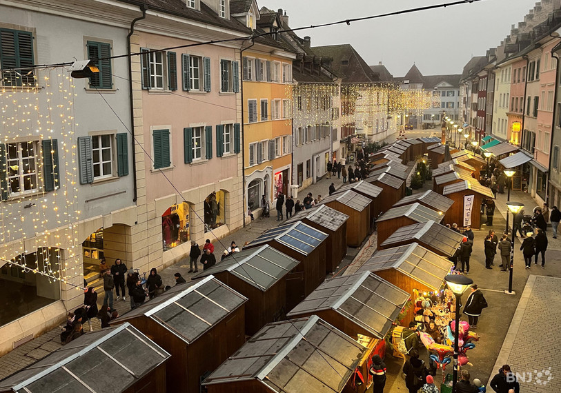 Pour les commerçants jurassiens, la période des Fêtes est notamment marquée par les marchés de Noël. (Photo : archives.)
