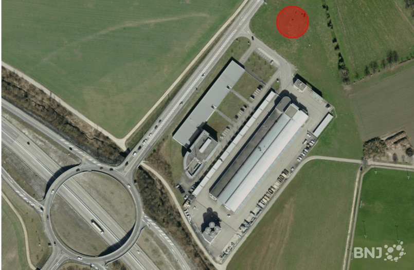Le site delémontain des Prés-Roses a été retenu pour abriter une aire d’accueil des gens du voyage étrangers mais sa réalisation doit encore faire l’objet d’une réflexion au niveau fédéral.