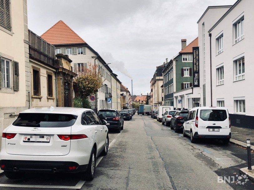  Dans sa configuration actuelle, la rue de la Serre n'est pas prévue pour accueillir les camions.