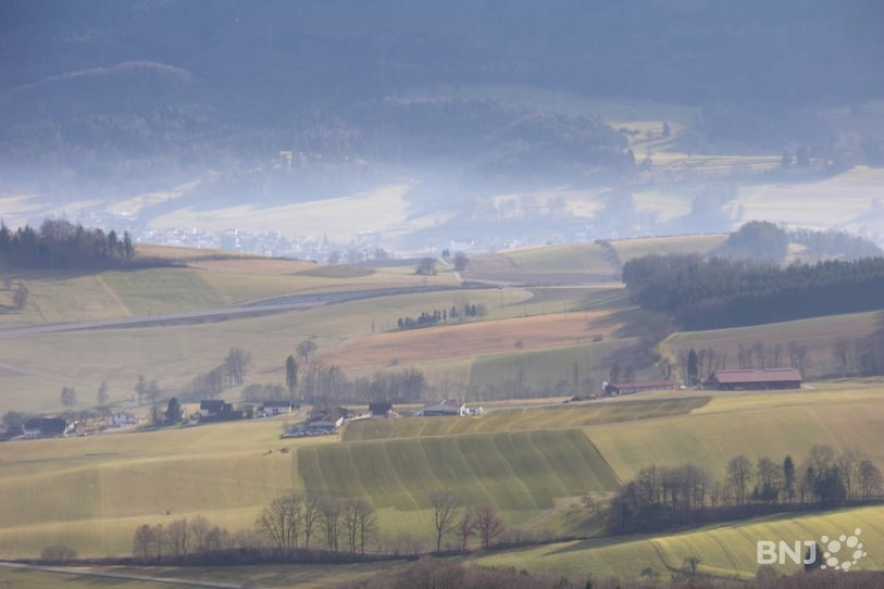La moitié des réserves est actuellement bloquée dans le Jura par les propriétaires des terrains qui ne veulent ni vendre, ni construire dessus.