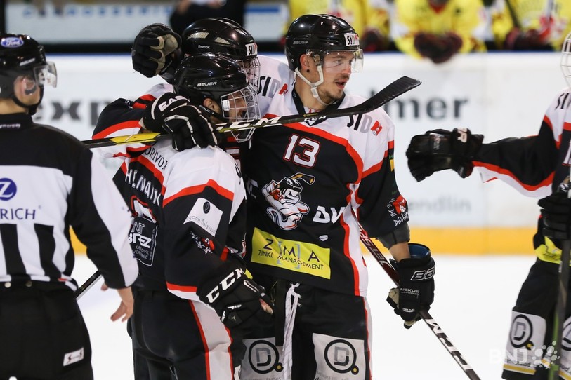 Le HC Delémont-Vallée a battu Le Locle 7-3. (Photo : archives/Mauricette Schnider).