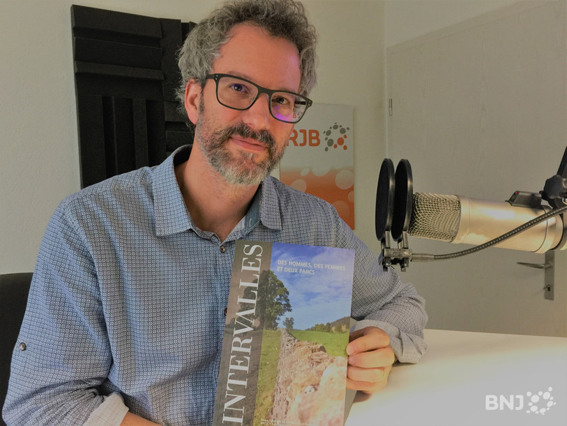 Nicolas Sauthier, responsable communication au Parc régional Chasseral et co-auteur de ce numéro, lors de son passage dans La Matinale.