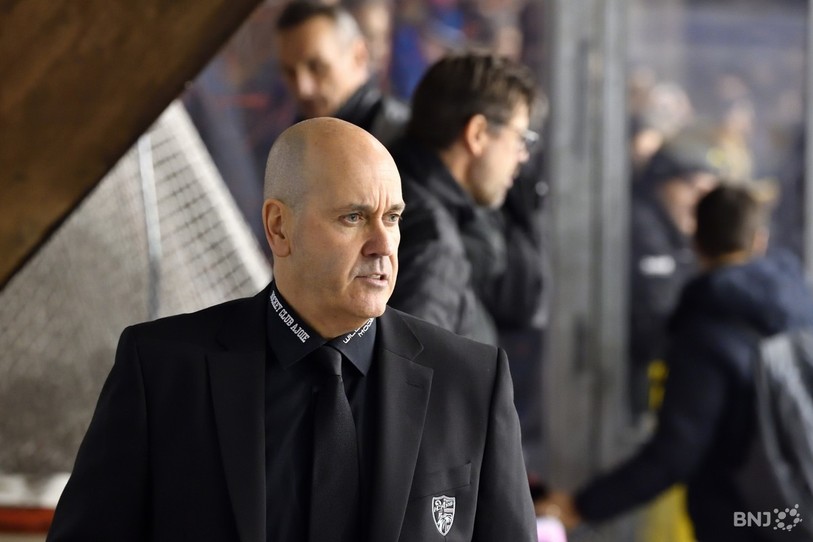 Gary Sheehan aura un nouvel atout dans sa manche mardi soir. Il pourra aligner l'attaquant Lee Roberts face au HC Sierre (photo : archives, Georges Henz).