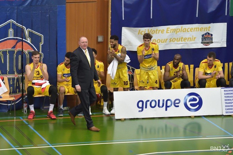 Une victoire en prolongations et c'est tout le banc unioniste qui applaudit.