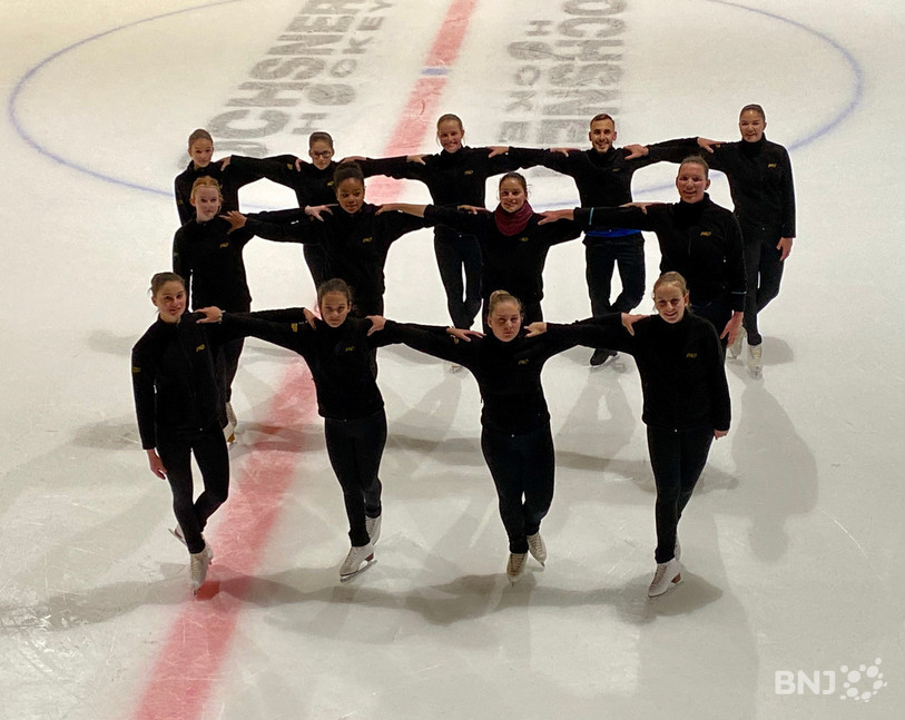 Le Team Ice Phoenix.