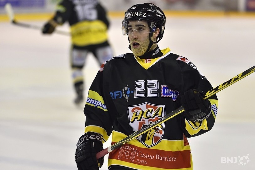 Timothé Tuffet qui revient au HCFM avait remporté le titre de LNB avec le HC Ajoie (photo: archives).