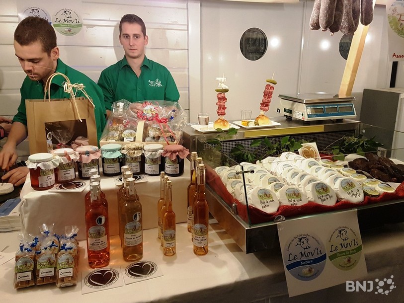 Une vingtaine de producteurs de la région a pris possession de la Halle des expositions.