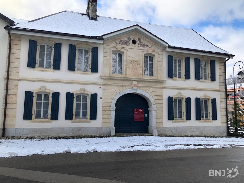 Le Musée des Mascarons à Môtiers est l'un des trois sites du Musée régional du Val-de-Travers.