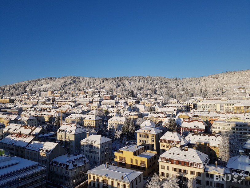 La Métropole horlogère  veut que ses charges supplémentaires liées à l'altitude, reconnues par la Confédération, le soient aussi par le Canton. (photo:archives)