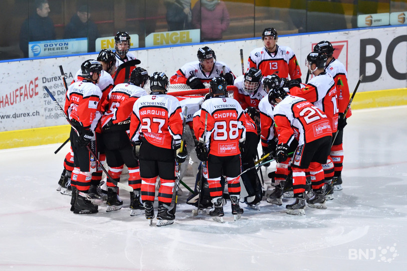 Le HC Delémont-Vallée est sorti victorieux de son 2e duel contre Star Chaux-de-Fonds (photo : Georges Henz).