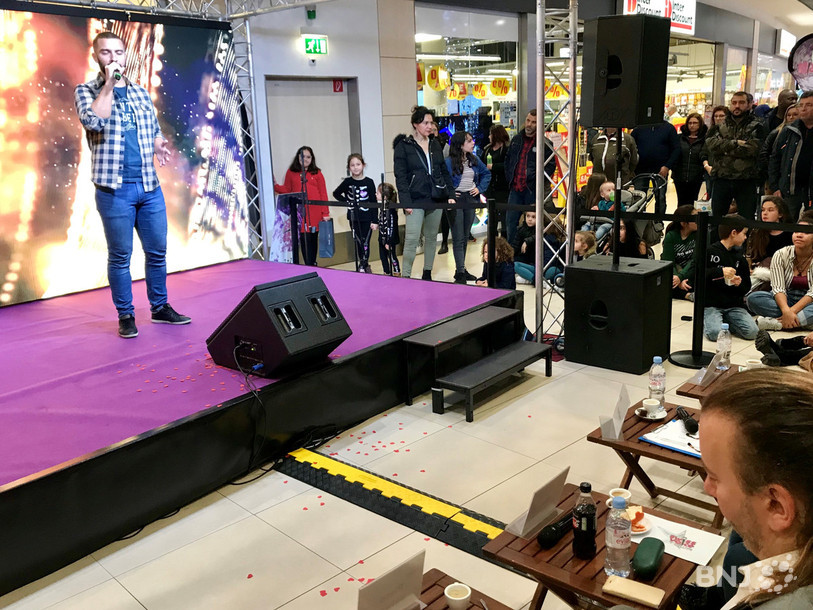 Flavio est un des heureux finalistes du Swiss Voice Tour.