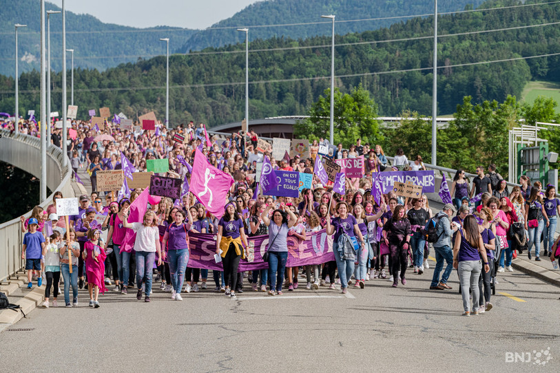 Une marée violette avait déferlé sur Delémont le 14 juin 2019. (Photo : Jonathan Vallat /archives)