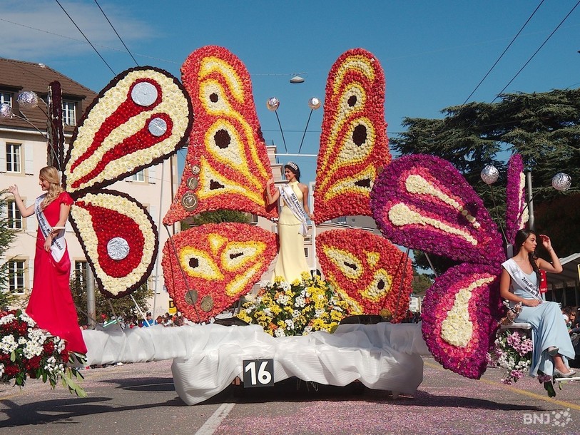 Les associations participant à la prochaine Fête des vendanges pourront compter sur le soutien financier d'un sponsor de la manifestation. (Image du Corso fleuri de 2019)