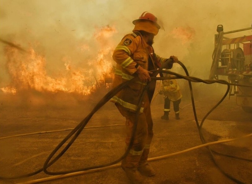 Les pompiers luttent sans relâche contre les flammes en Australie. (Photo : NSW)