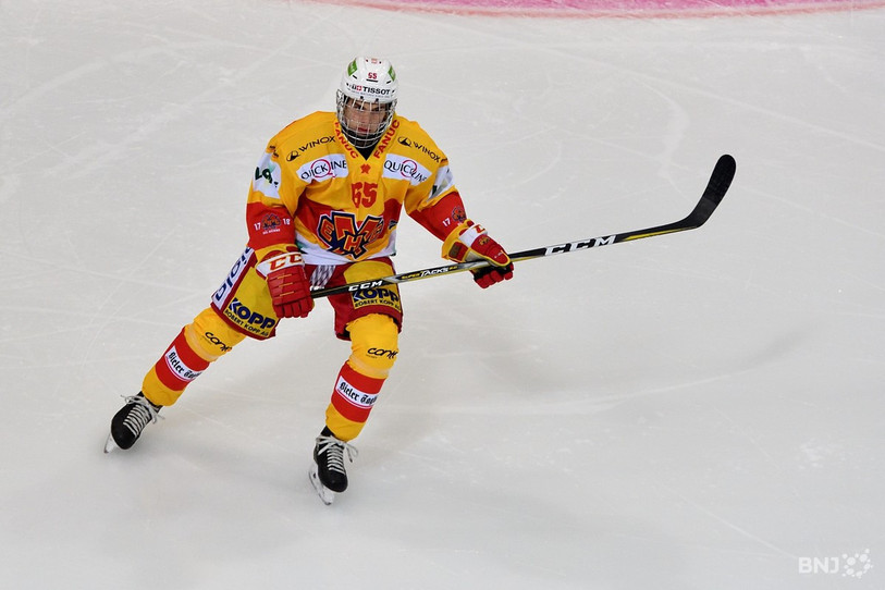 Valentin Nussbaumer retrouvera le maillot du HC Bienne samedi soir. (Photo: archives)