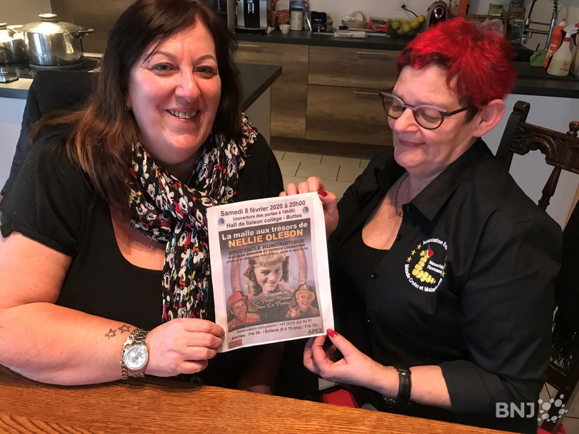 Anne-Marie Meier et Christine Boillat organisent ensemble la venue de l'actrice Alison Arngrim dans le Vallon.