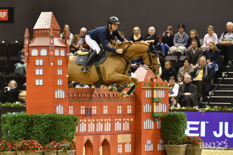 Steve Guerdat et Victorio des Frotards lors de leur victoire à Bâle en janvier dernier. (Photo: Georges Henz)