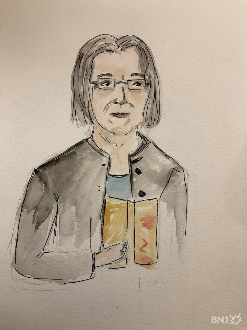 Anne Seydoux-Christe s'est dit « déterminée », « cordiale » et « pragmatique ». Caroline Toussaint l’a donc dessinée le regard vers l’avant, pour la détermination, avec un léger sourire, pour le côté cordial, et avec un livre, parce que le pragmatisme demande du travail.