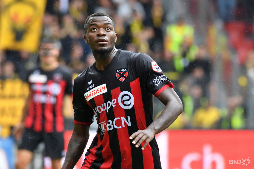 Freddy Mveng évoluera encore avec le maillot de Neuchâtel Xamax FCS la saison prochaine. (Photo : archives)