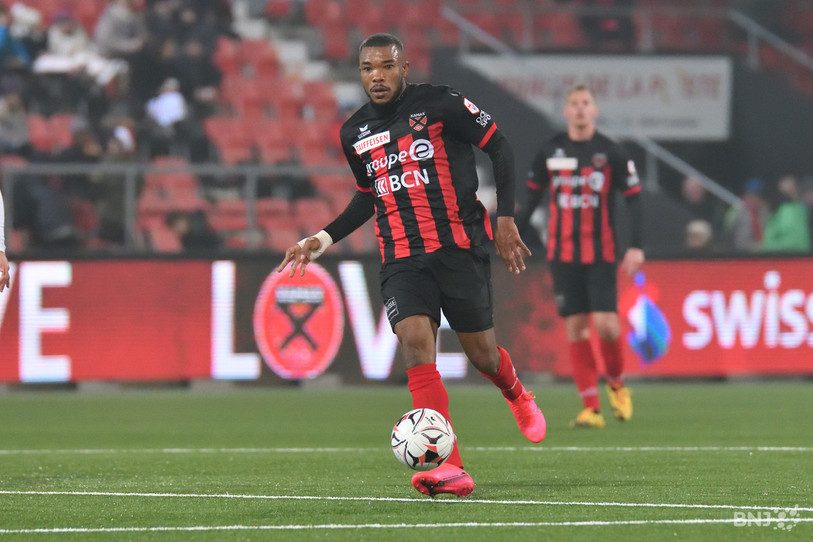 Il n'y aura pas douze équipes en Super League de football dès la saison 2021-22. (Photo : archives Georges Henz)