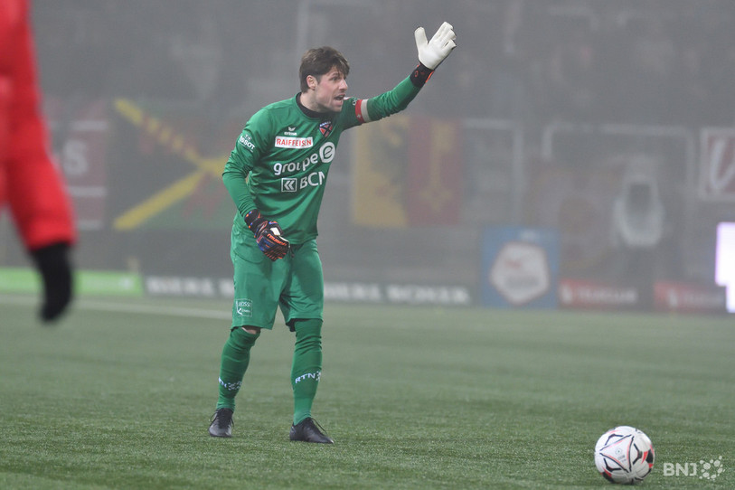 Si le championnat reprend ses droits, Laurent Walthert et Neuchâtel Xamax FCS vont au-devant de semaines chargées. (Photo: Georges Henz).