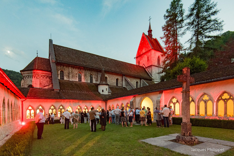 Le cloître de St-Ursanne accueillera notamment des concerts autour de l’œuvre de Franz Liszt (Photo : Jacques Philippet, crescendo-jura.ch)