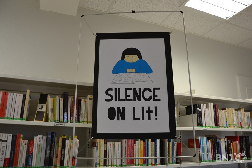 Les affiches du projet  « Silence, on lit ! » ont été réalisées par les élèves