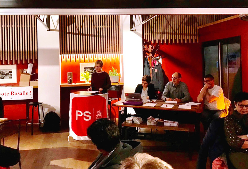 Rosalie Beuret Siess à la tribune lors du congrès socialiste (photo PSJ).