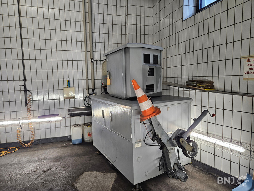 La Grosse Bertha est rangée au garage après 12 ans passés au bord des routes du canton de Neuchâtel.