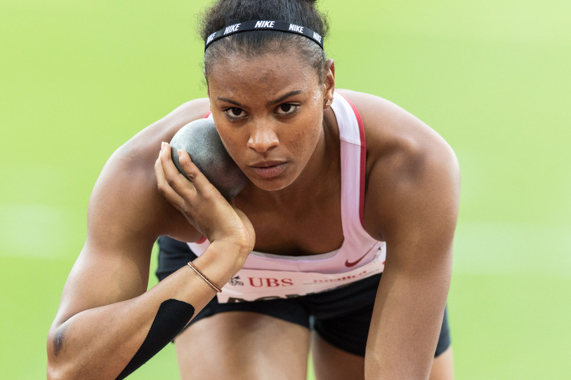 Caroline Agnou est vice-championne de Suisse au lancer du poids (photo : www.carolineagnou.ch)