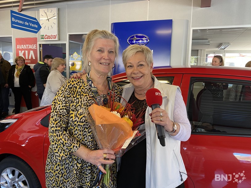 Hélène du Locle grande gagnante de l'autocollé 2019