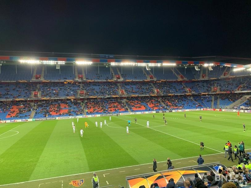 Le Parc Saint-Jacques a sonné creux jeudi soir. Seuls 14'428 spectateurs ont bravé le froid.