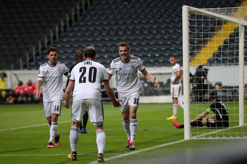 Kevin Bua et Fabien Frei ont douché l'Eintracht durant les vingt dernières minutes. (Photo : Twitter UEFA Europa League)