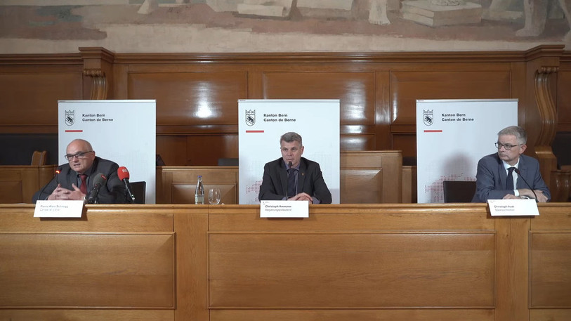 Le gouvernement a fait le point sur la situation jeudi à 15h et a présenté les mesures envisagées pour aider l'économie face au coronavirus. (Photo: Youtube canton de Berne)