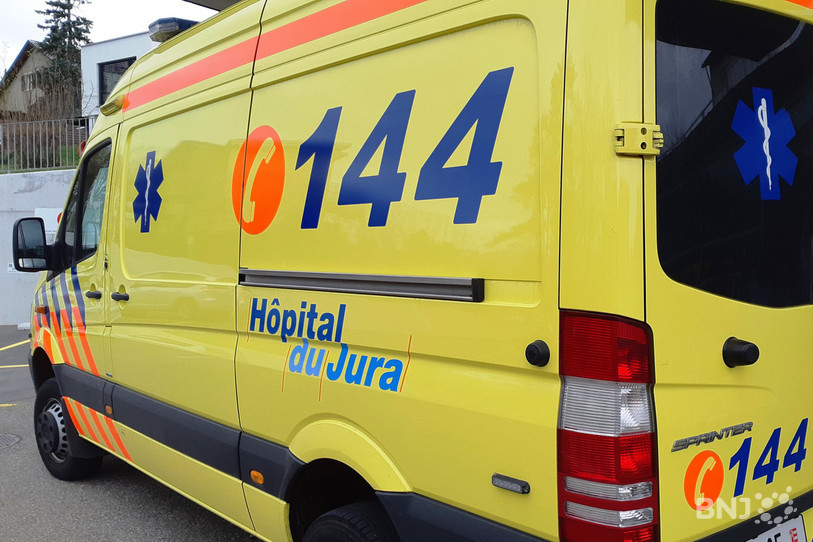 Une ambulance a dû intervenir vendredi dans les Franches-Montagnes suite à l'accident d'un motard.