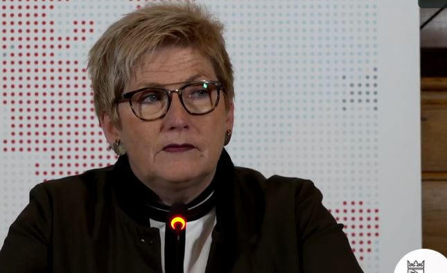 La Directrice bernoise des finances, Béatrice Simon, a annoncé des temps plus difficiles pour le canton de Berne.