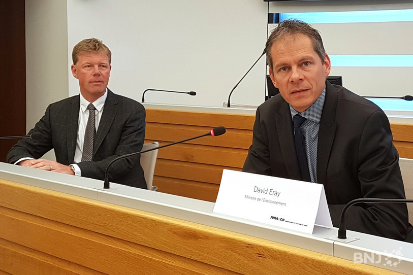 Le ministre de l'Environnement David Eray a présenté la position du Gouvernement lundi après-midi en compagnie du chef de l'Office de l'environnement Patrice Eschmann.