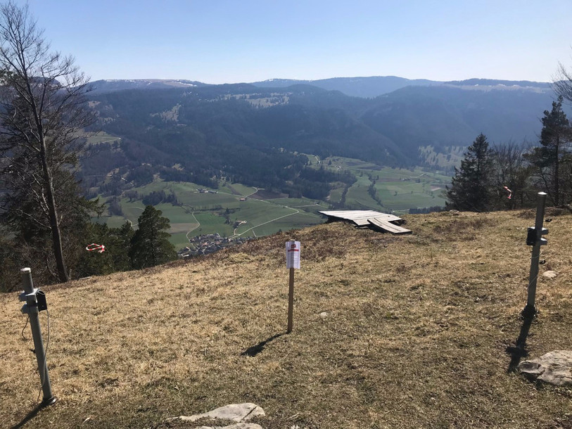 L'aire de décollage des Raimeux fait partie des sites fermés (photo : Club de Vol libre Jura).