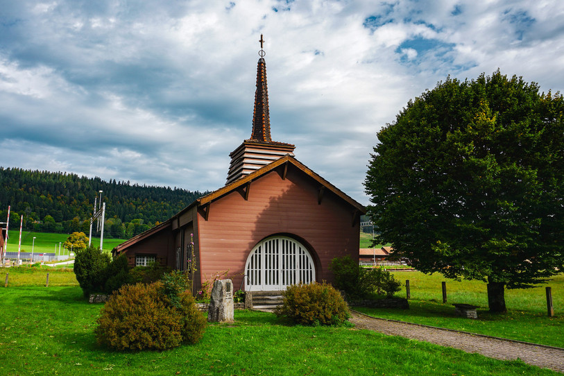 Le clocher de la chapelle catholique des Verrières doit être rénové (photo : Paroisse de l'Eau-Vive du Val-de-Travers).