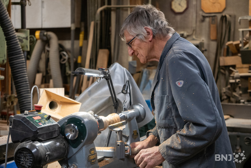 Jean-Marie Seuret dans son atelier